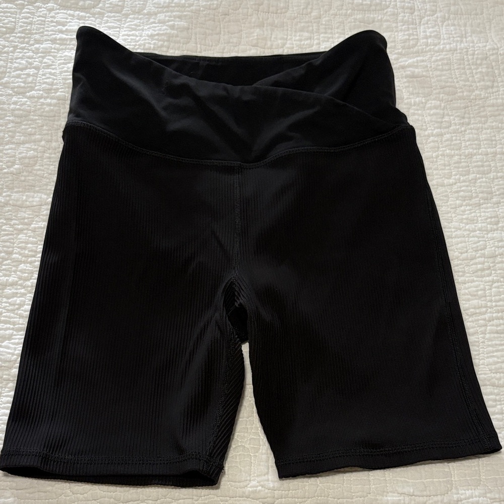 Athleta elation crossover rib, 7 inch short